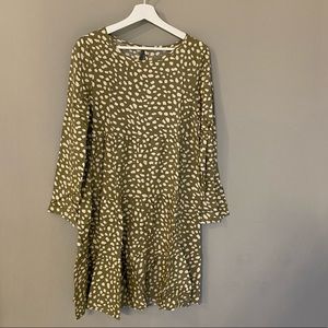 🌸NWOT🌸 Medium Mountain Valley Polkadot Dress